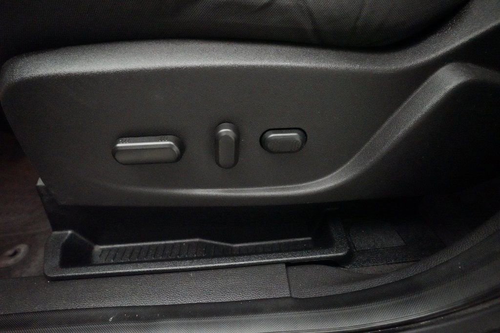 Used 2018 Ford Escape SE image 26