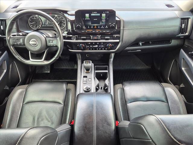 Used 2022 Nissan Pathfinder SL AWD/4WD image 18