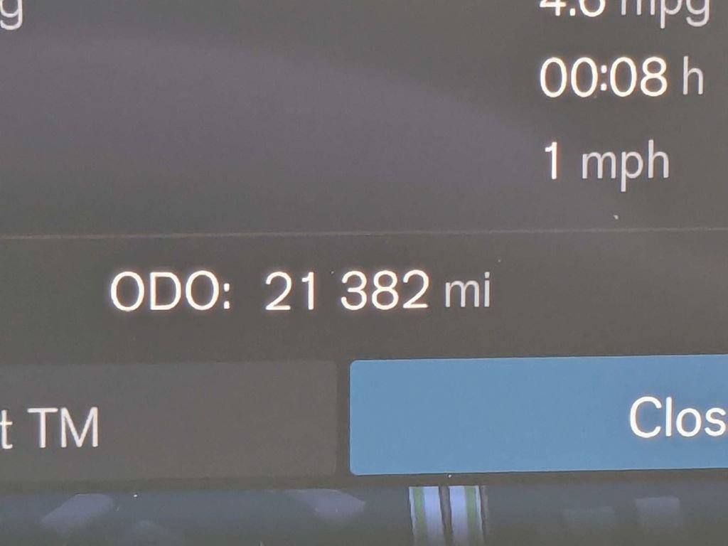 Certified 2023 Volvo XC90 T8 Plus AWD/4WD image 42