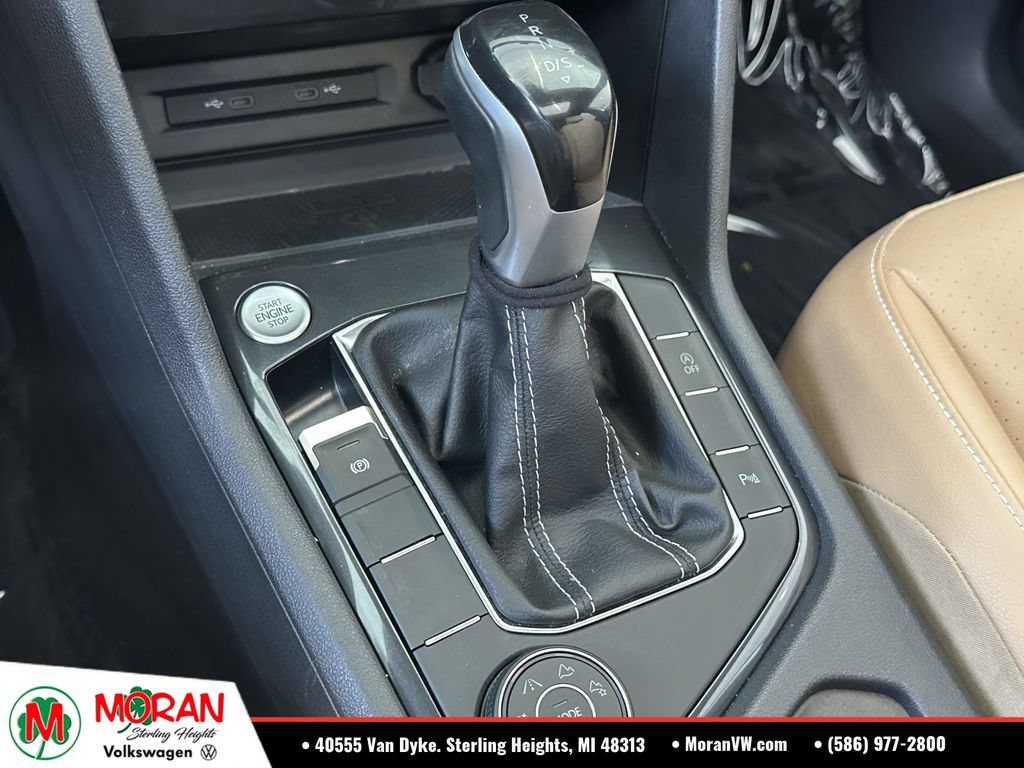 Certified 2023 Volkswagen Tiguan SE R-Line AWD/4WD image 31