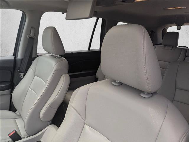 Used 2022 Honda Pilot Touring image 14