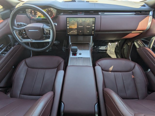 Used 2025 Land Rover Range Rover Long Wheelbase Autobiography AWD/4WD image 33