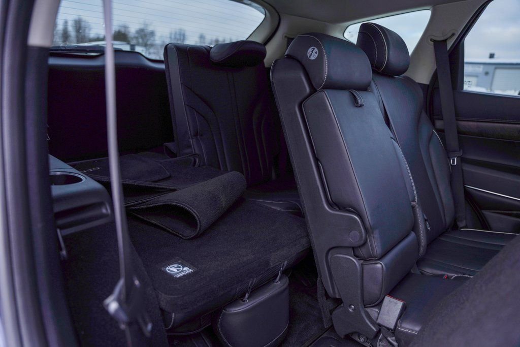 Used 2022 Genesis GV80 3.5T Advanced + w/ Cargo Package image 54