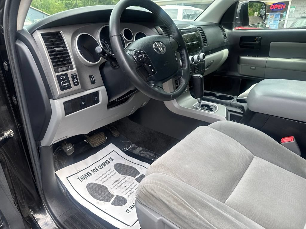 Used 2012 Toyota Sequoia SR5 AWD/4WD image 27