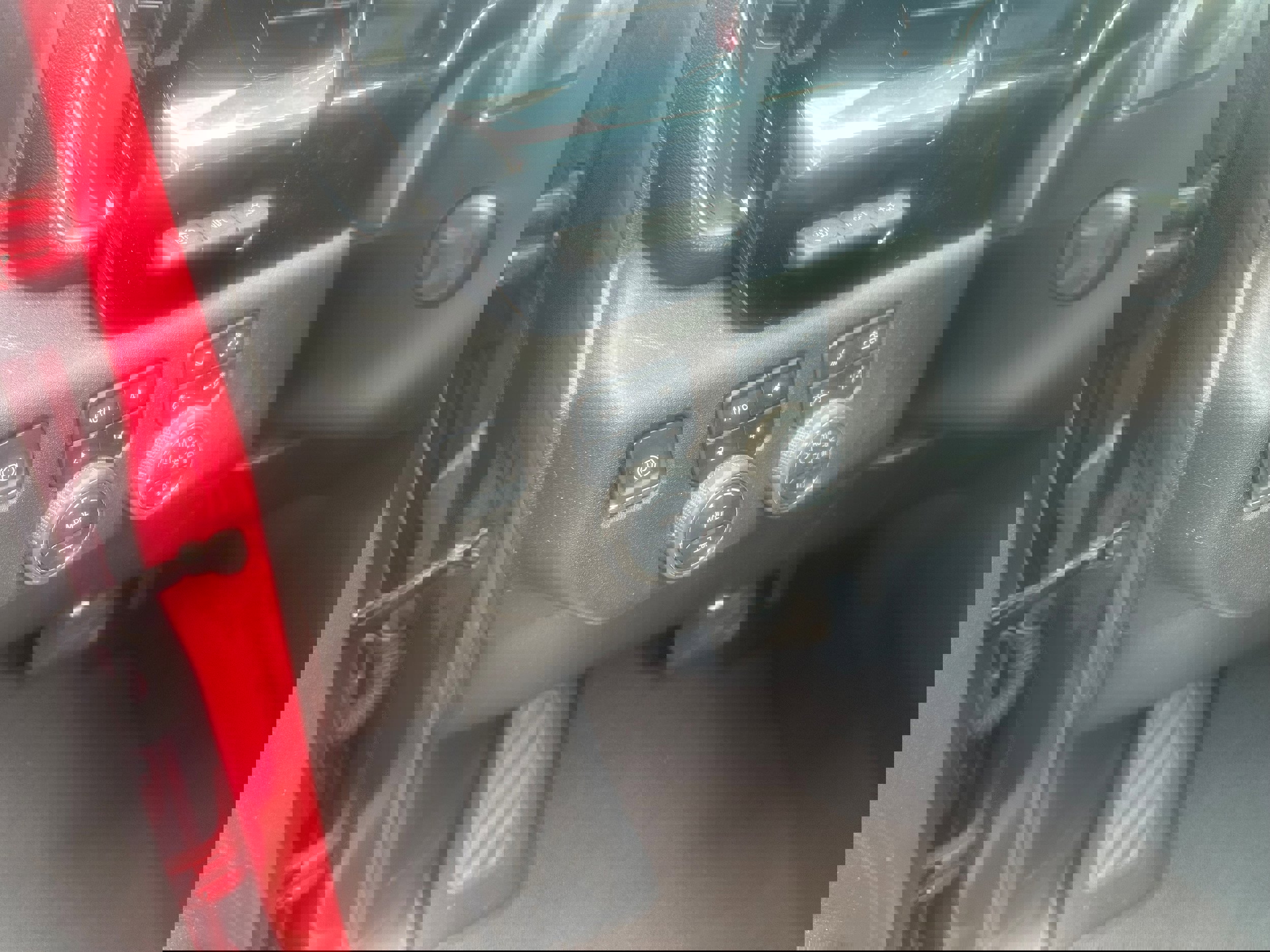 Used 2024 Chevrolet Silverado 1500 High Country w/ Technology Package image 15