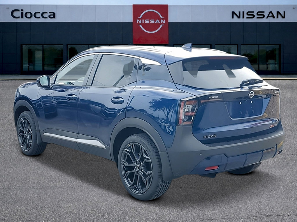 New 2027 Nissan Kicks SR AWD/4WD image 2