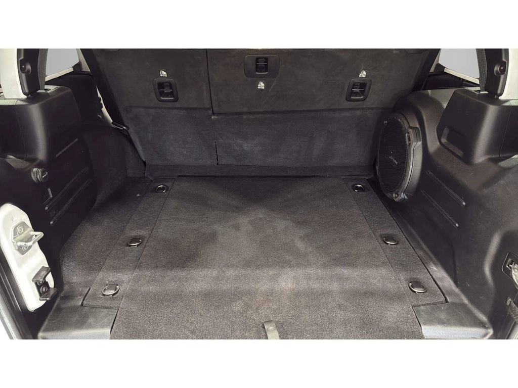 Used 2021 Jeep Wrangler Unlimited Sahara w/ Uconnect 4C Nav & Sound Group AWD/4WD image 7
