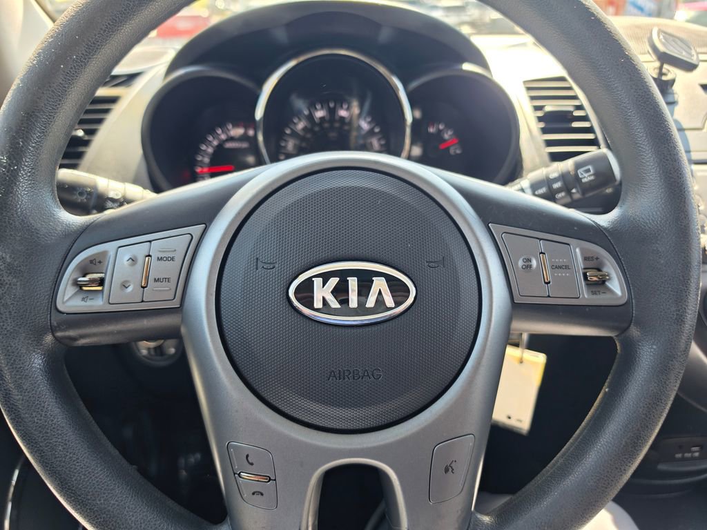 Used 2011 Kia Soul + w/ Audio Pkg FWD image 18
