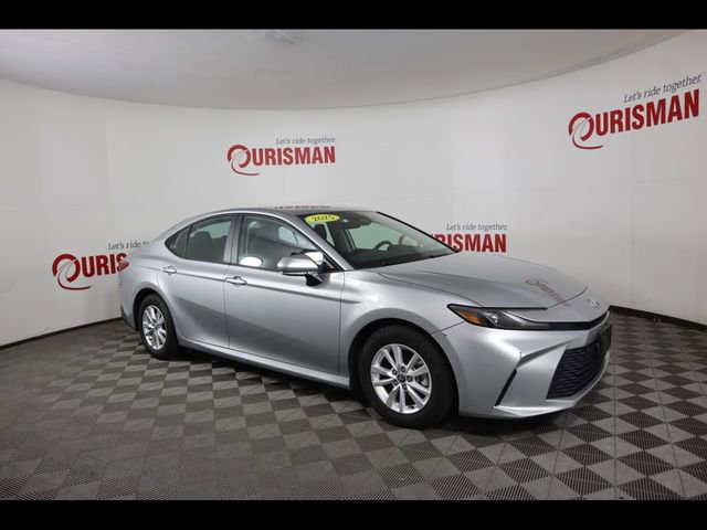 Used 2025 Toyota Camry LE FWD image 12