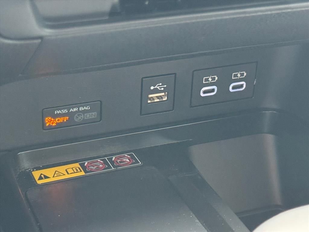 Used 2026 Toyota Camry SE FWD image 21