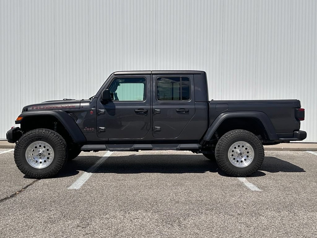 Used 2022 Jeep Gladiator Rubicon w/ LED Lighting Group AWD/4WD image 2