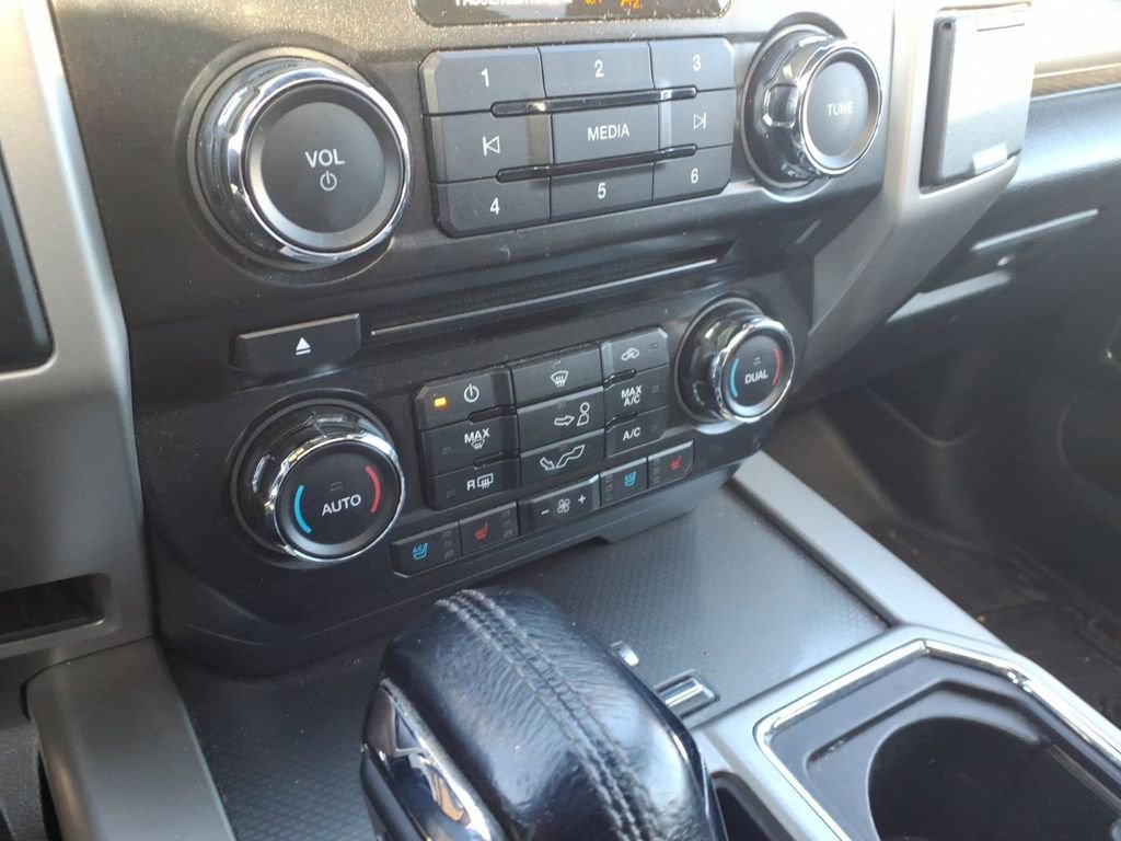 Used 2016 Ford F150 Lariat image 20