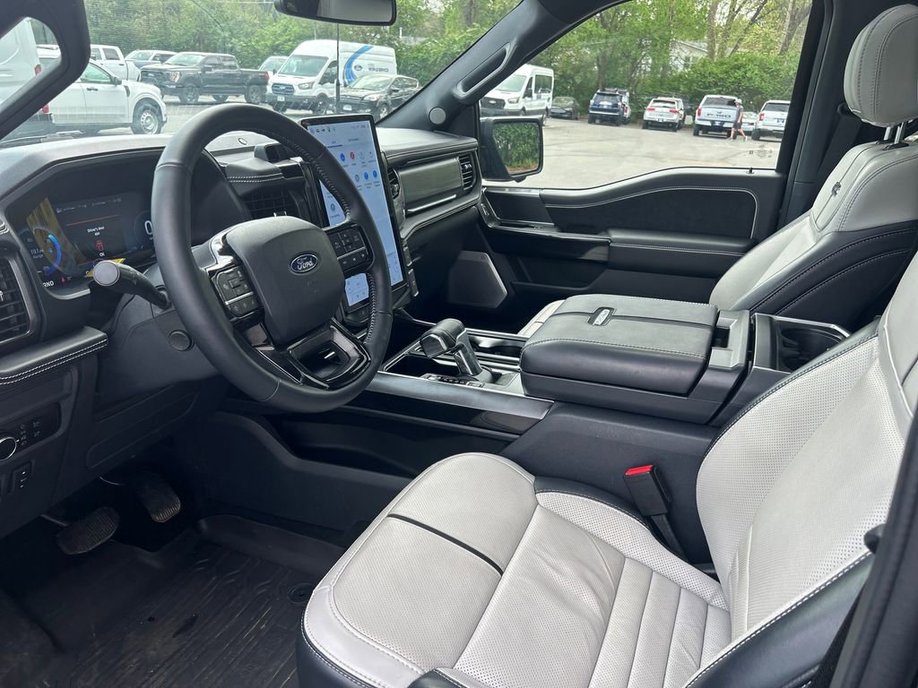 Used 2025 Ford F150 Lightning Platinum image 15