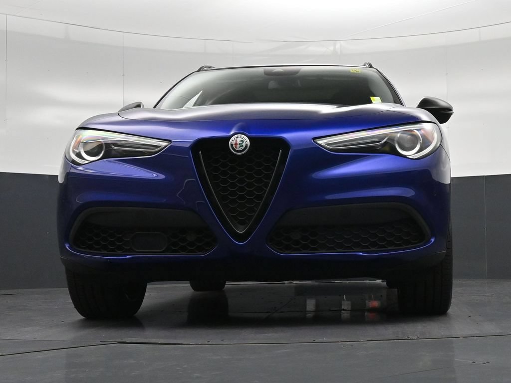 Used 2020 Alfa Romeo Stelvio w/ Nero Edizione RWD image 19