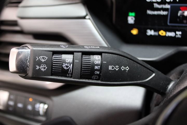 Certified 2024 GMC Acadia AT4 w/ Luxury Package image 33