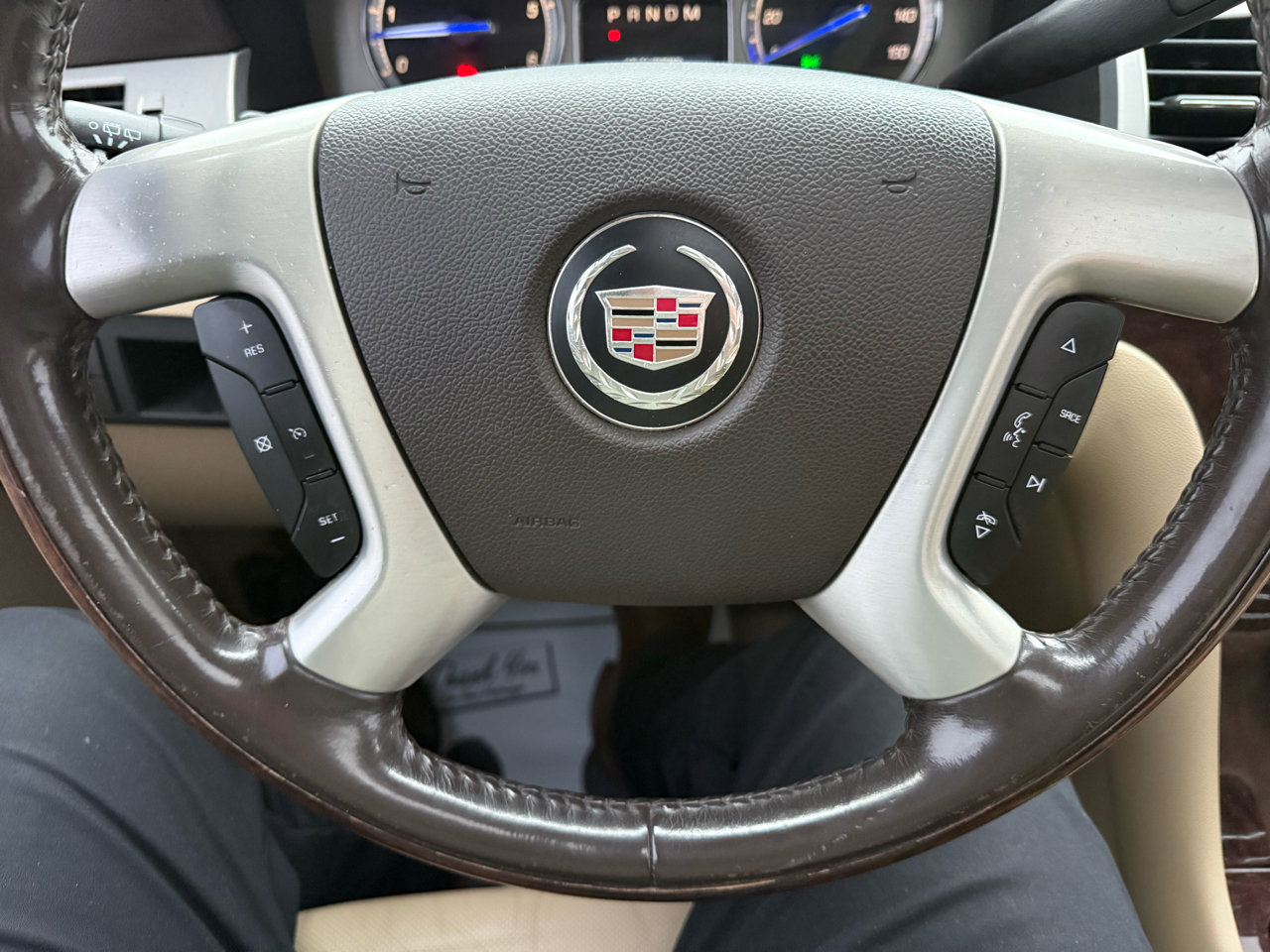 Used 2009 Cadillac Escalade ESV AWD image 32