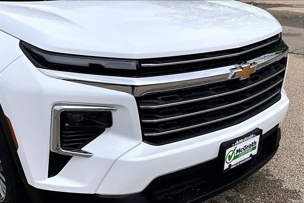 Used 2026 Chevrolet Traverse LT AWD/4WD image 31