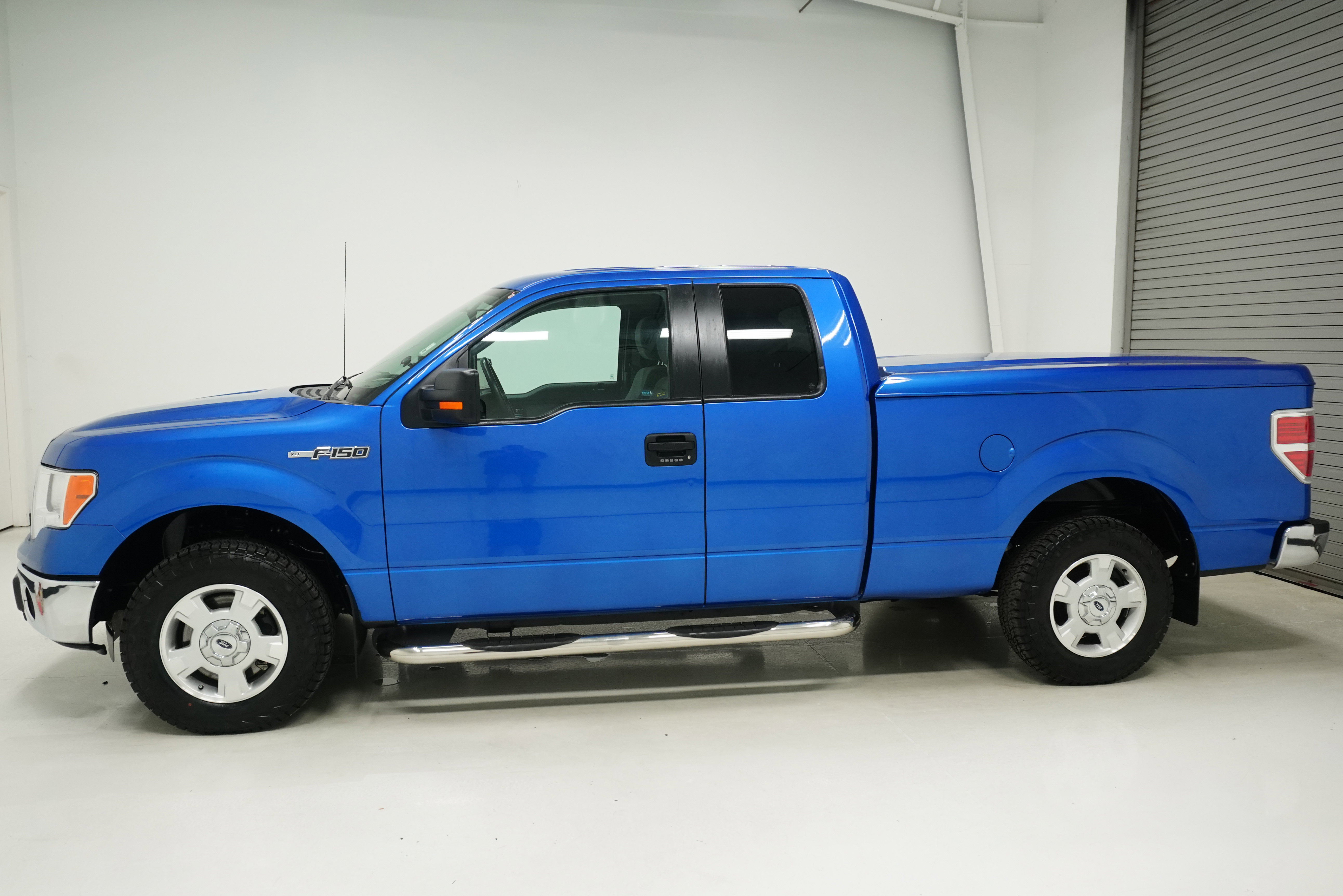 Used 2013 Ford F150 XLT w/ Mid Equipment Group image 6
