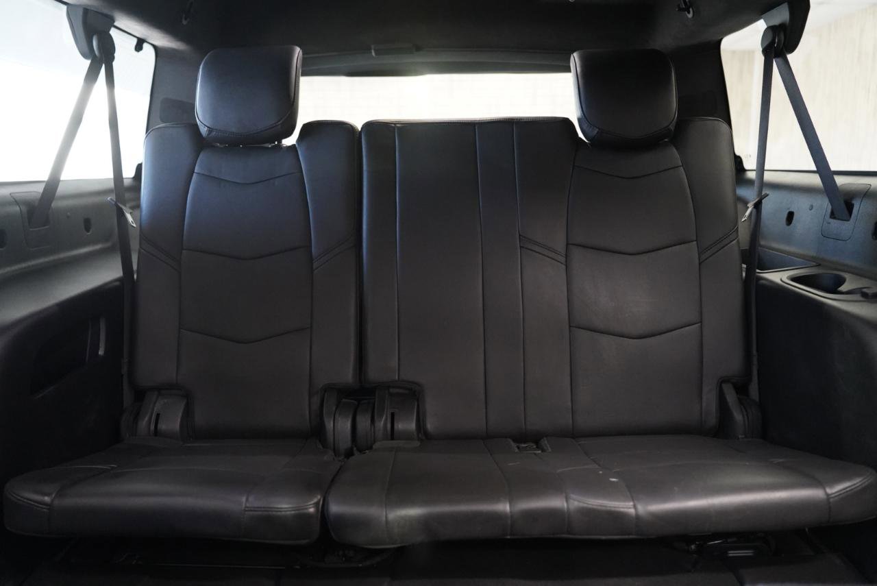 Used 2019 Cadillac Escalade ESV Platinum w/ Escalade Sport Edition image 38