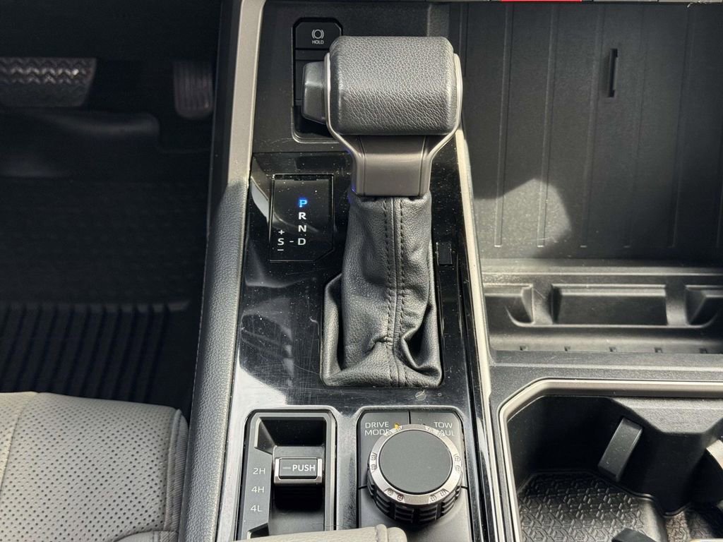 Used 2022 Toyota Tundra Limited image 6