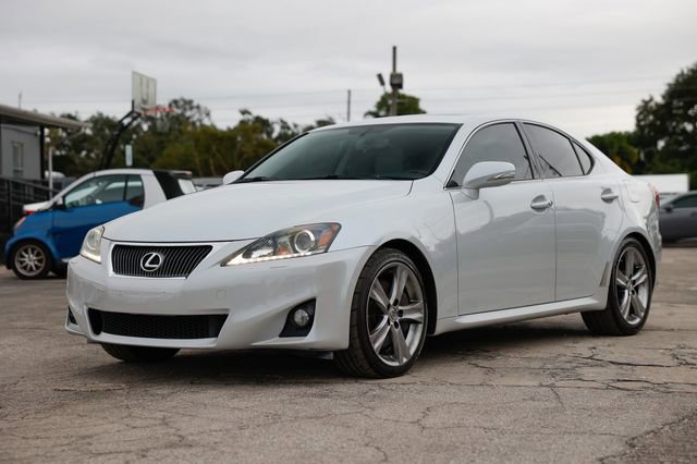 Used 2011 Lexus IS 350 4dr Sedan RWD image 4