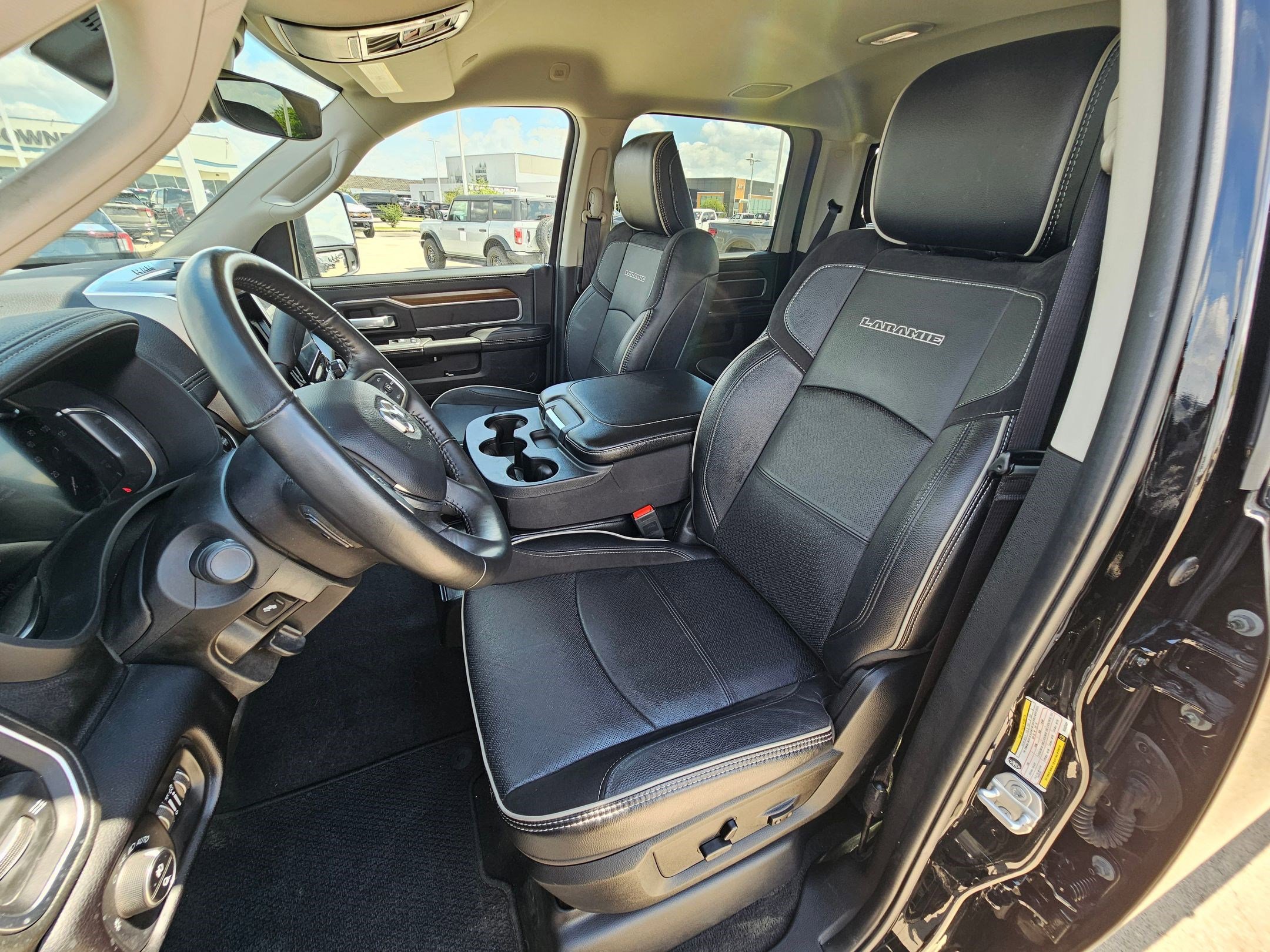 Used 2024 RAM 2500 Laramie w/ Safety Group image 17