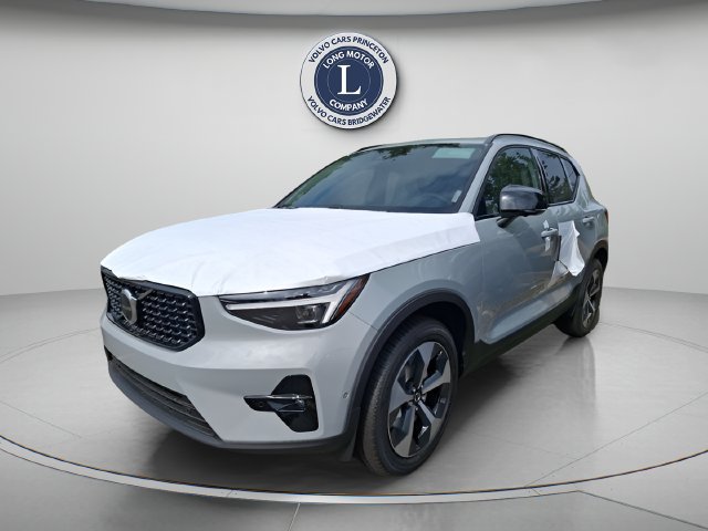 New 2026 Volvo XC40 B5 Plus w/ Protection Package Premier AWD/4WD image 1