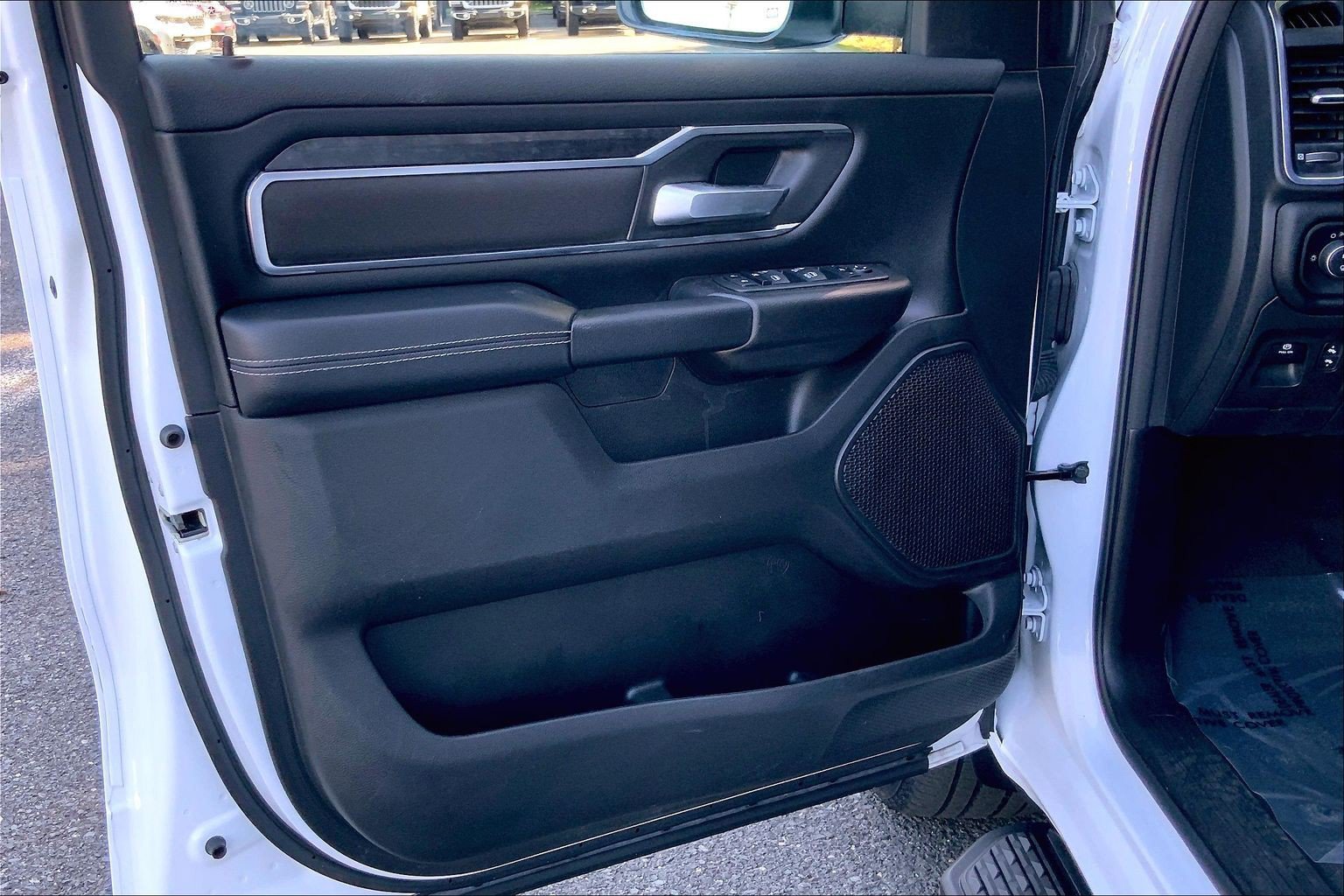 Certified 2024 RAM 1500 Big Horn AWD/4WD image 18