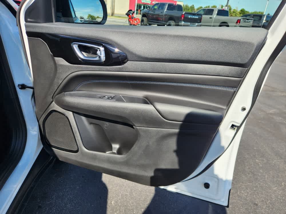 New 2026 Jeep Compass Limited AWD/4WD image 11