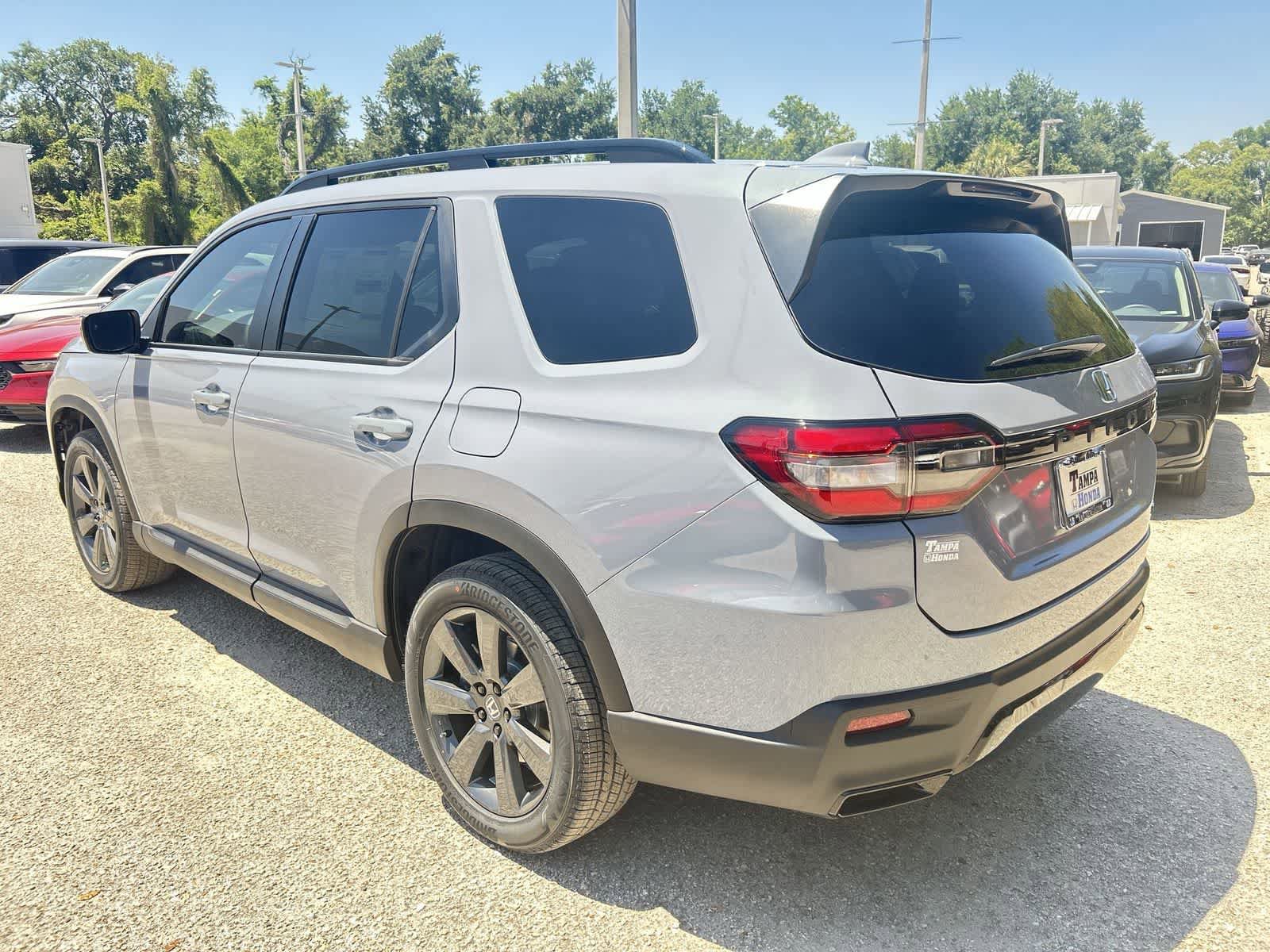 New 2026 Honda Pilot Sport image 6