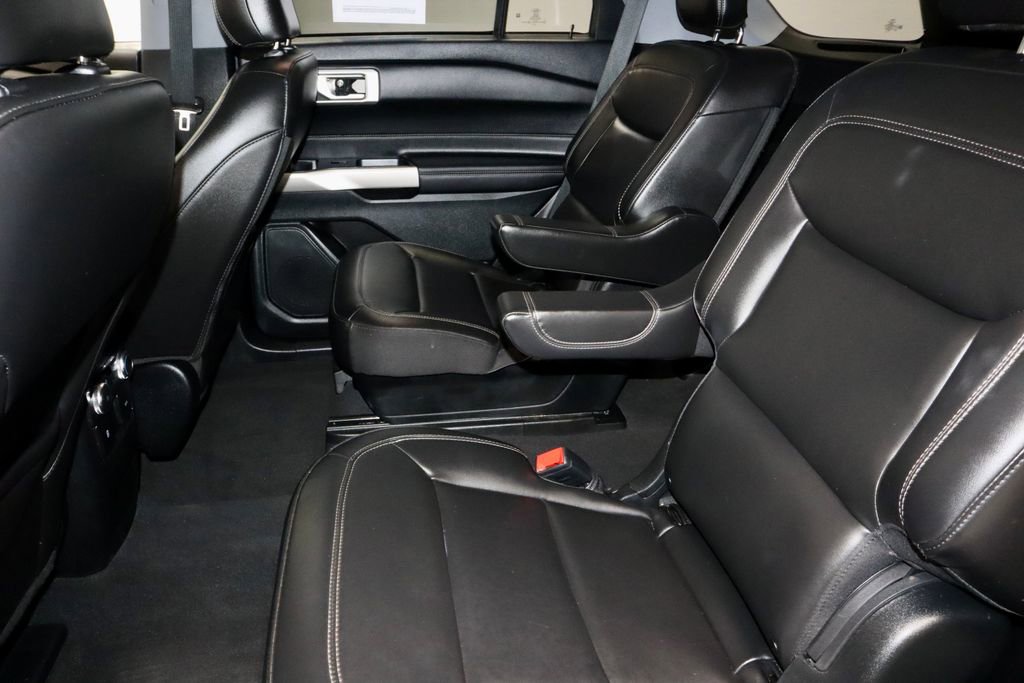 Certified 2022 Ford Explorer XLT w/ Equipment Group 202A image 24