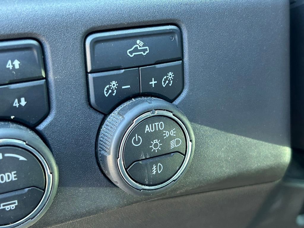 Used 2024 Chevrolet Silverado 1500 LT Trail Boss AWD/4WD image 29