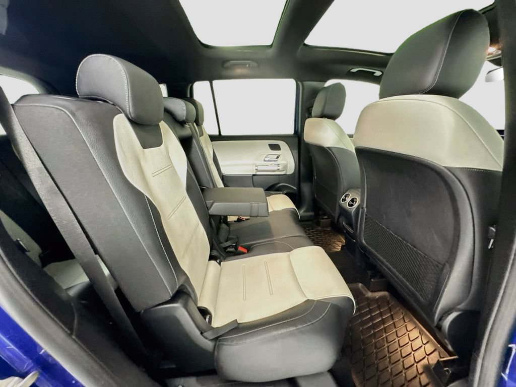 Used 2021 Mercedes-Benz GLB 250 4MATIC image 29