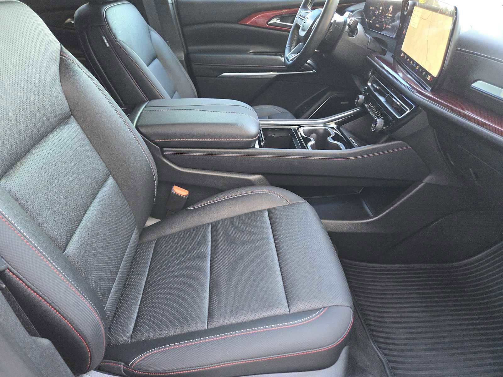 Certified 2025 Chevrolet Traverse Z71 w/ Enhanced Driving Package image 15