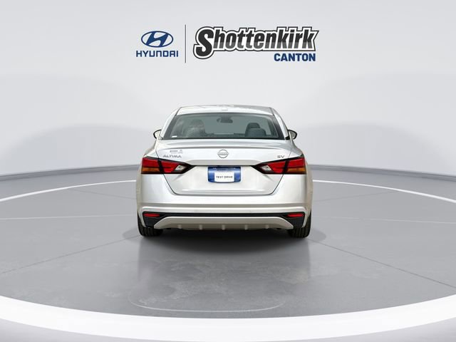 Used 2023 Nissan Altima 2.5 SV image 7