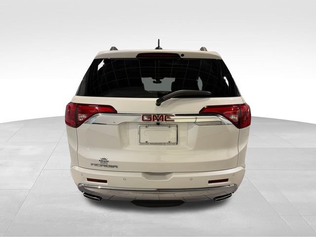Used 2019 GMC Acadia Denali w/ Technology Package FWD image 4