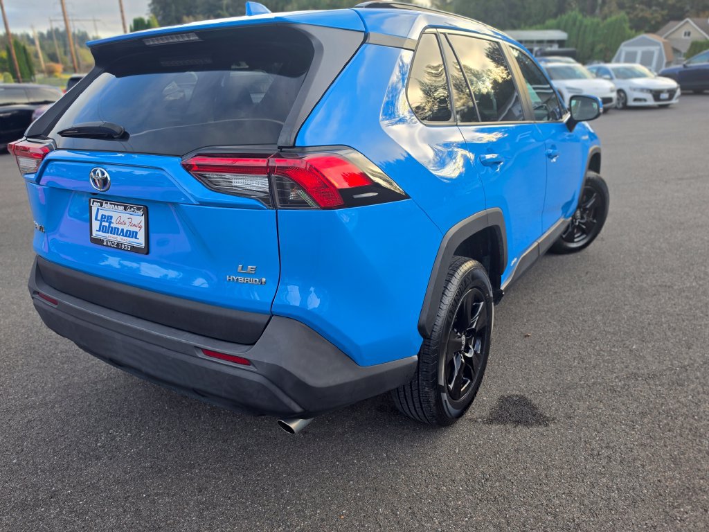 Used 2020 Toyota RAV4 LE w/ All Weather Liner Package AWD/4WD image 5