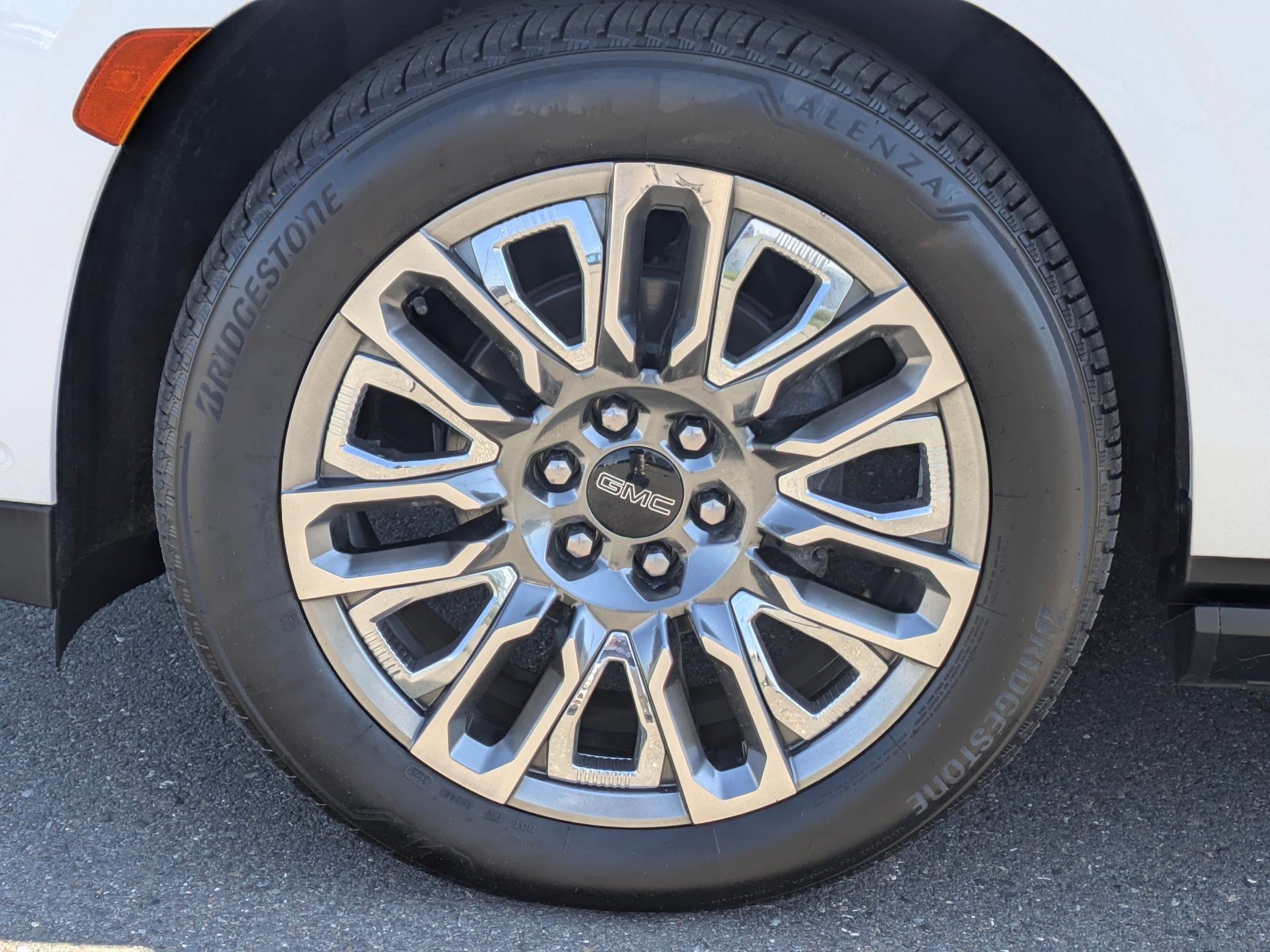 Certified 2023 GMC Yukon Denali Ultimate image 45