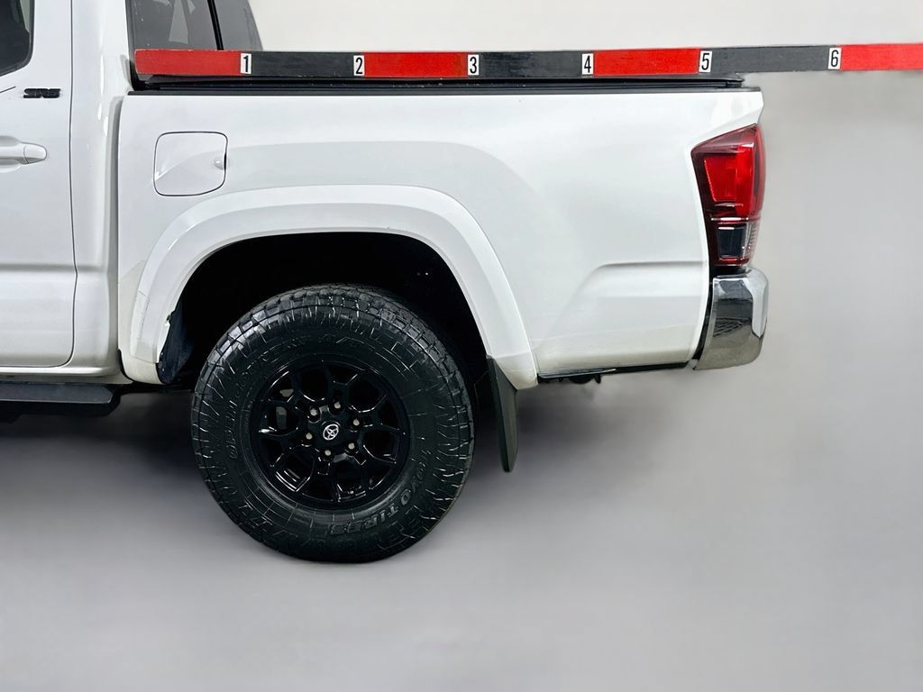 Used 2021 Toyota Tacoma SR5 RWD image 37