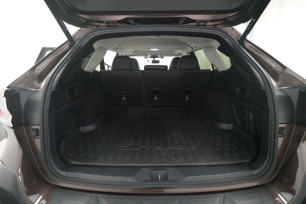 Used 2020 Subaru Outback Limited w/ Popular Package #2 image 10