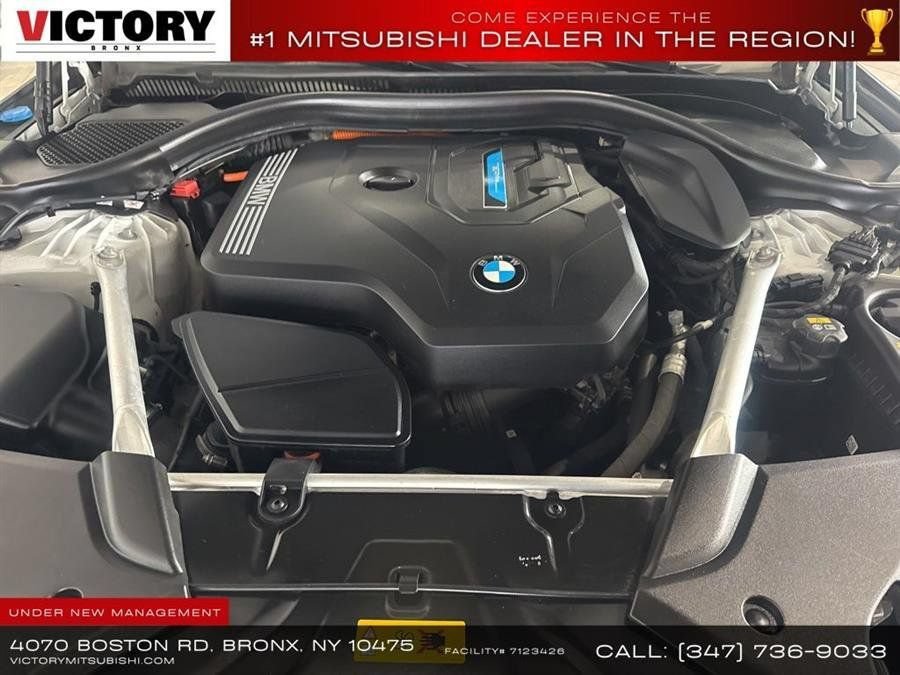 Used 2022 BMW 530e xDrive w/ Premium Package AWD/4WD image 39