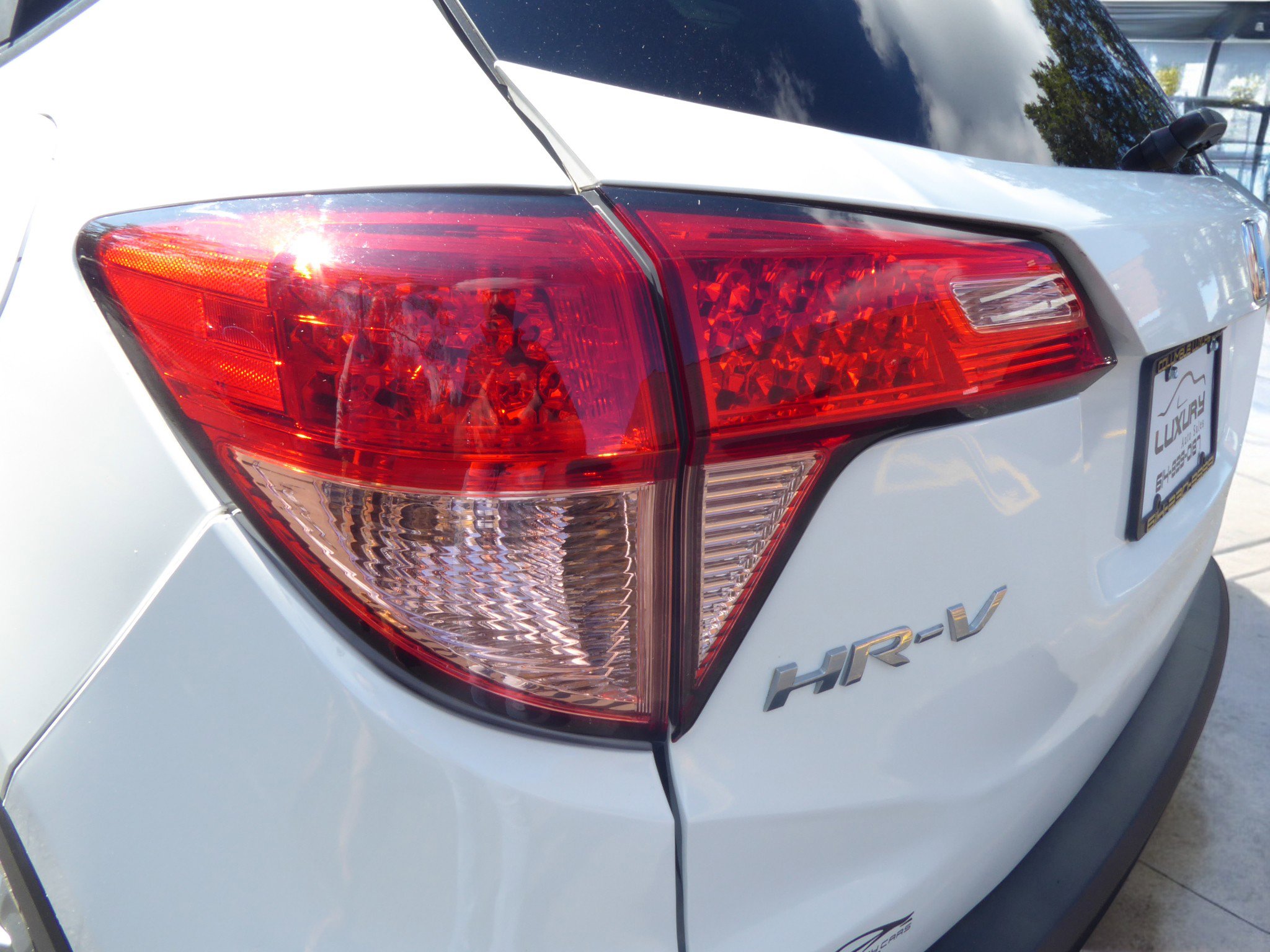 Used 2016 Honda HR-V EX image 16