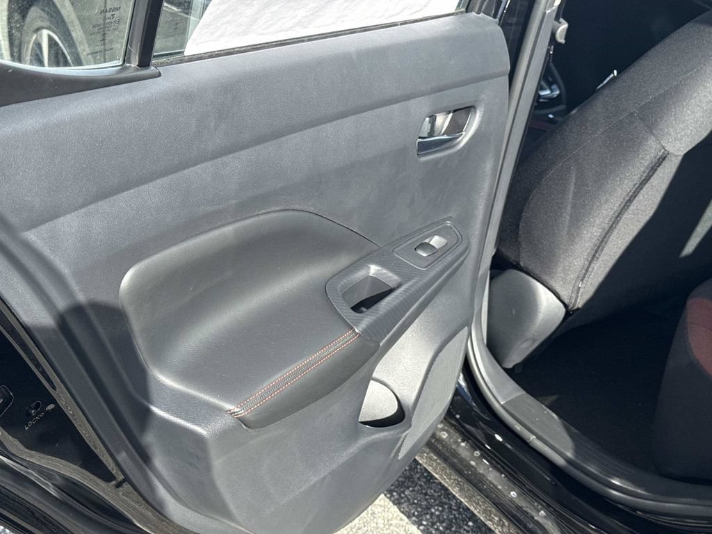 New 2025 Nissan Versa SR w/ Trunk Package FWD image 12