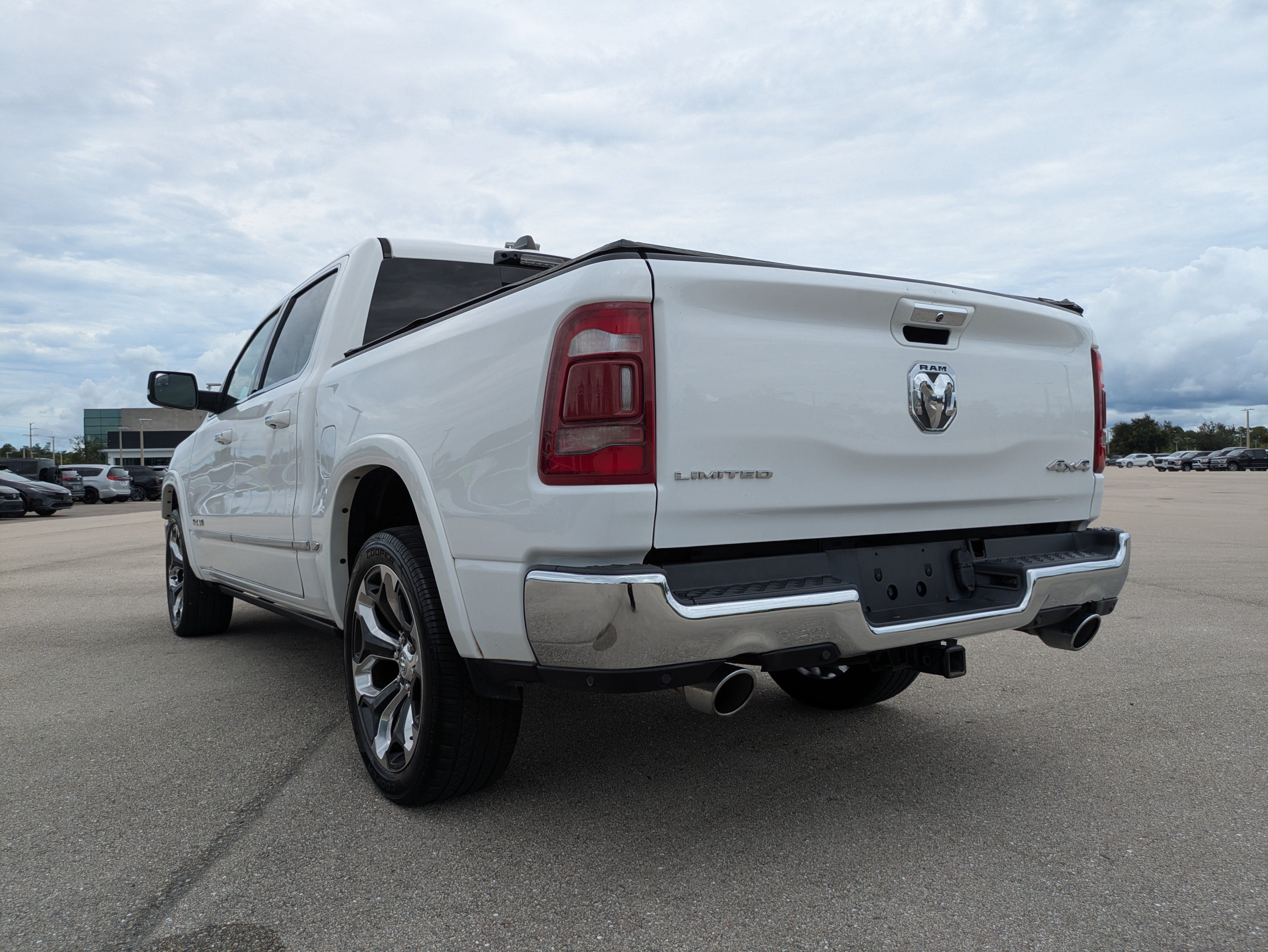 Used 2021 RAM 1500 Limited AWD/4WD image 6