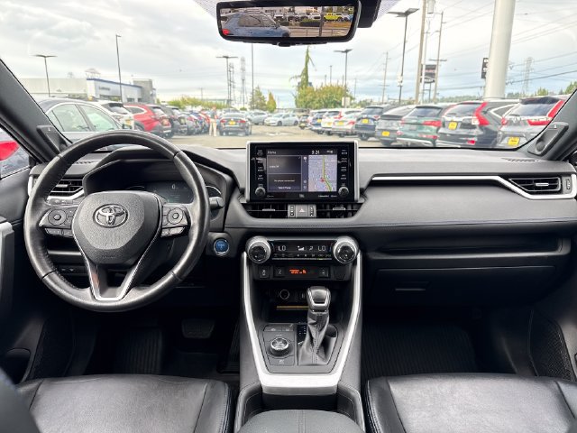 Used 2021 Toyota RAV4 XSE AWD/4WD image 11