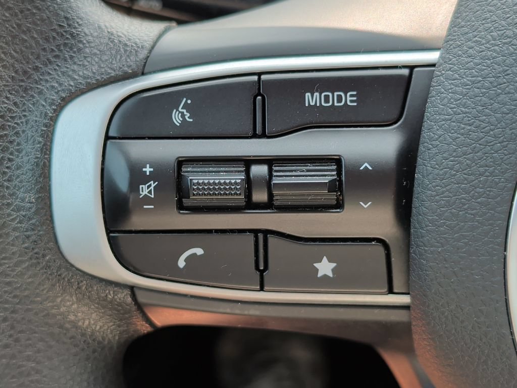 Used 2025 Kia K5 LXS FWD image 12