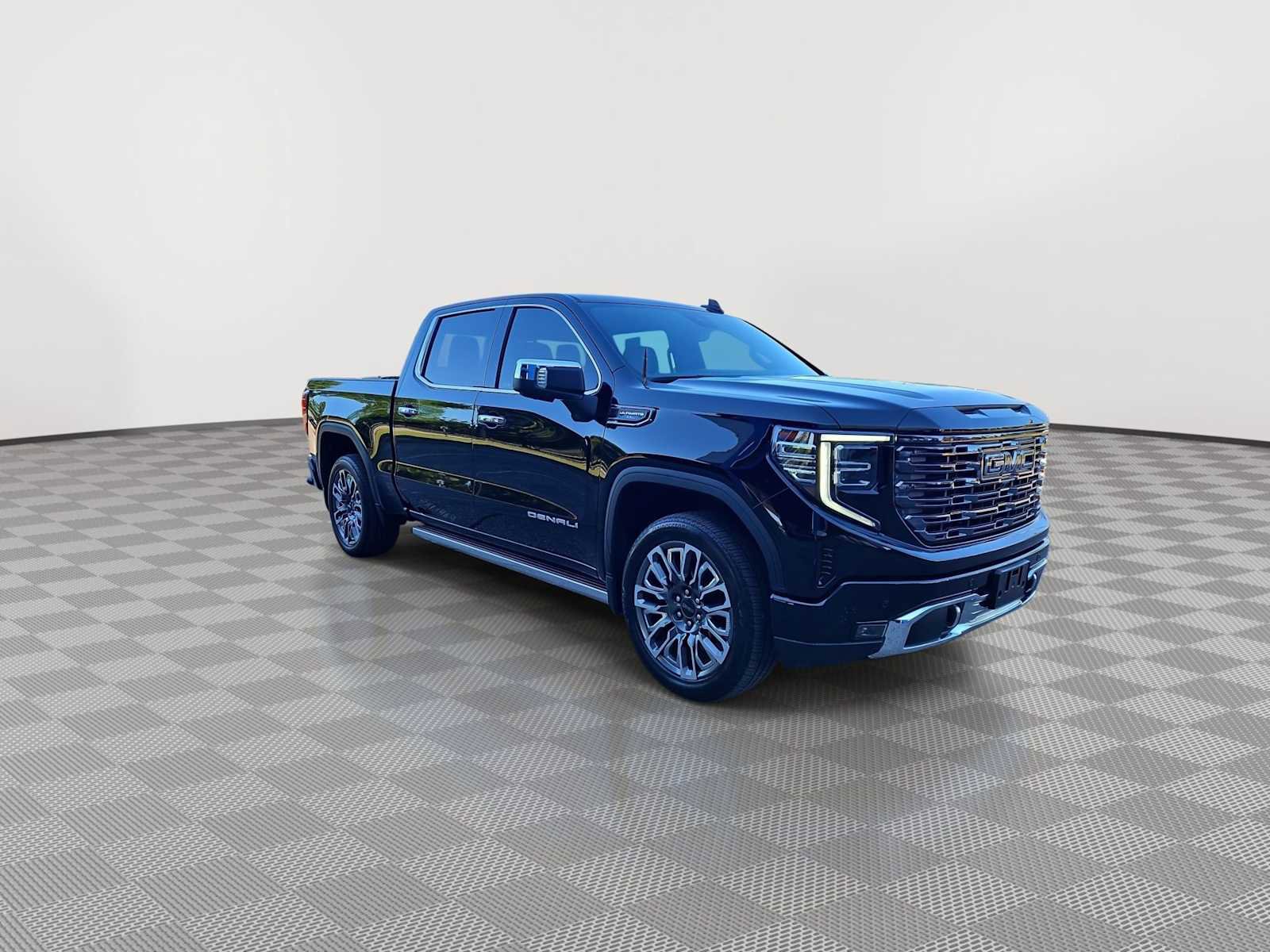 Certified 2025 GMC Sierra 1500 Denali Ultimate AWD/4WD image 2