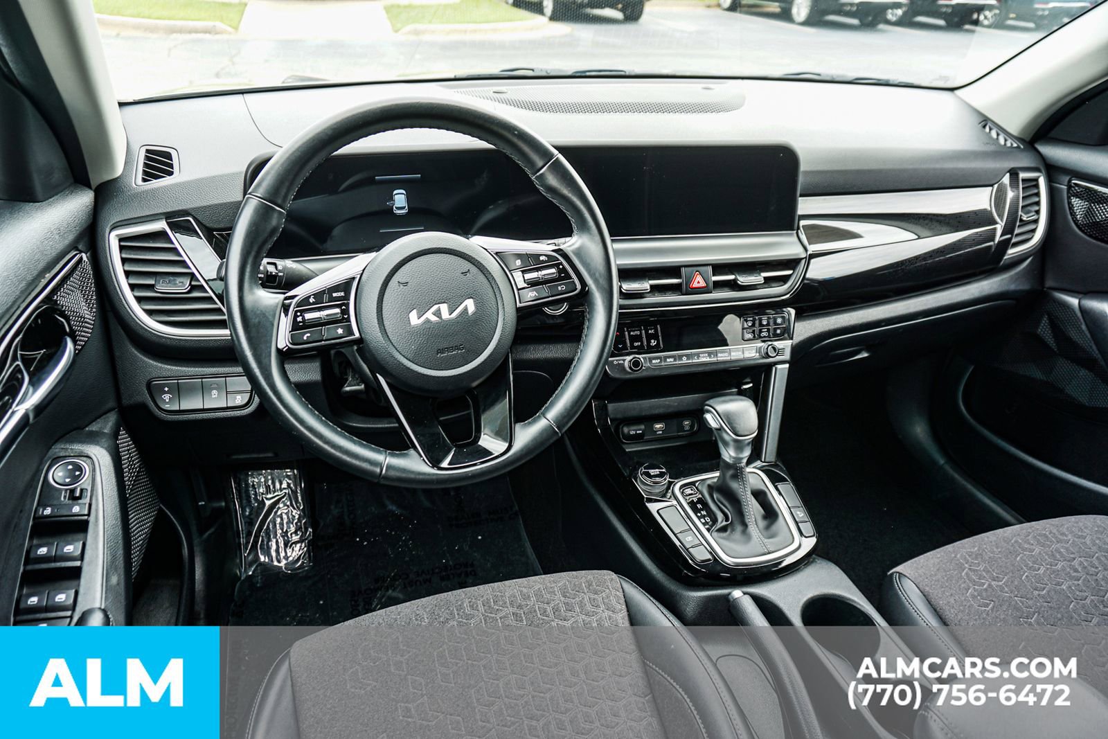 Used 2025 Kia Seltos S FWD image 28