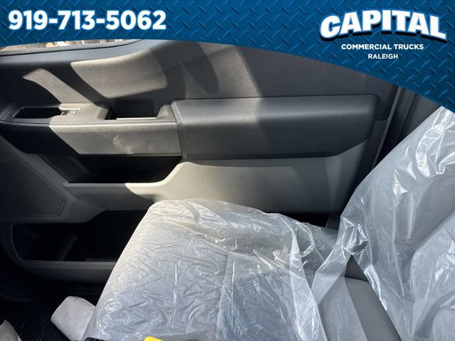 New 2026 Ford F550 4x4 Crew Cab image 30