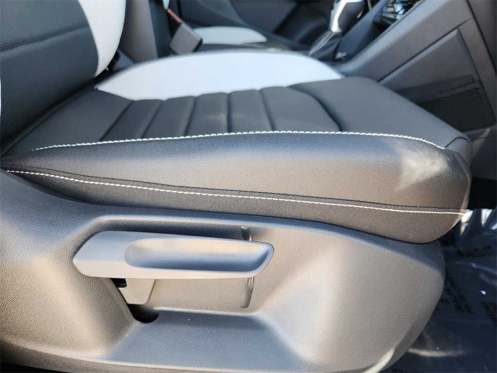 New 2026 Volkswagen Taos SEL image 20